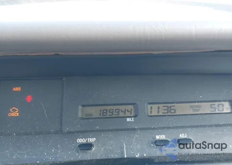 2002 Toyota Avalon Xl from USA, damaged, VIN 4T1BF28B72U202866